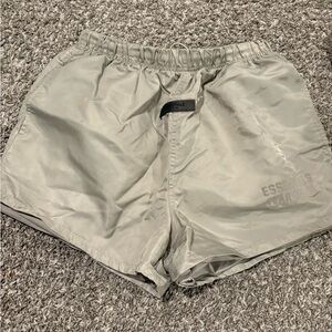 Essentials tan Shorts Sz small